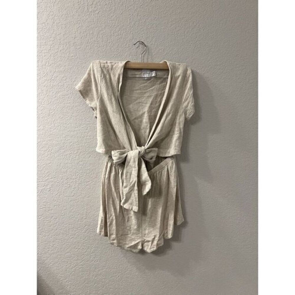 Princess Polly Tan Linen Blend Tie Front Romper One-Piece Size 4‎